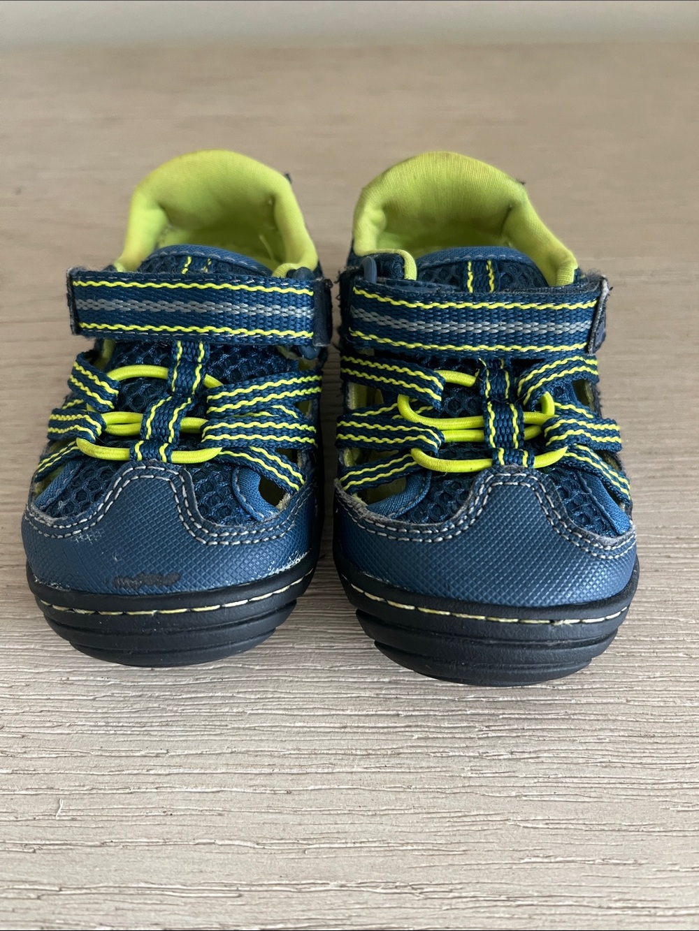 Surprize by Stride Rite Ace Sport size 5